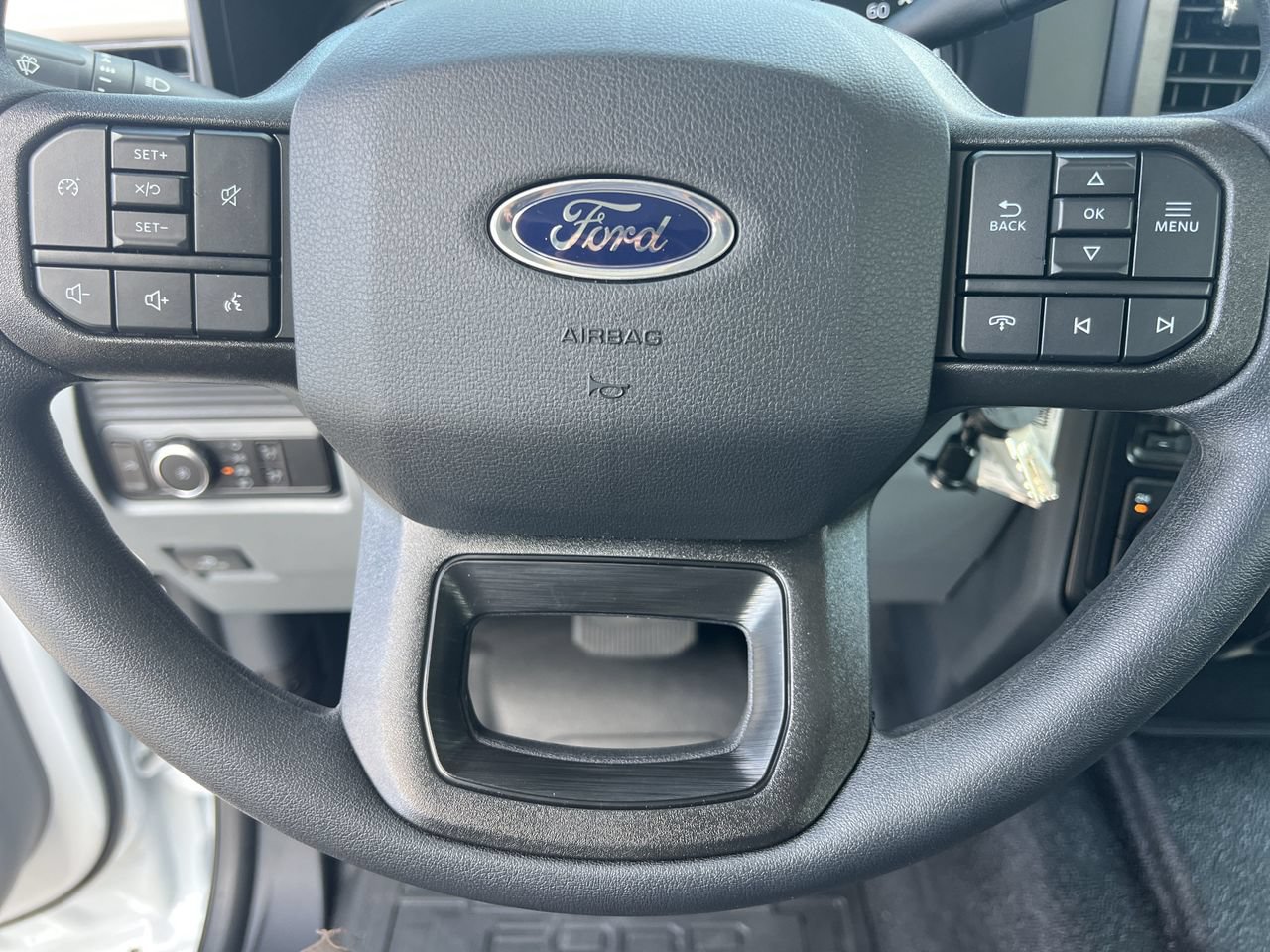 New 2026 Ford F250 XL w/ XL Chrome Package AWD/4WD image 9