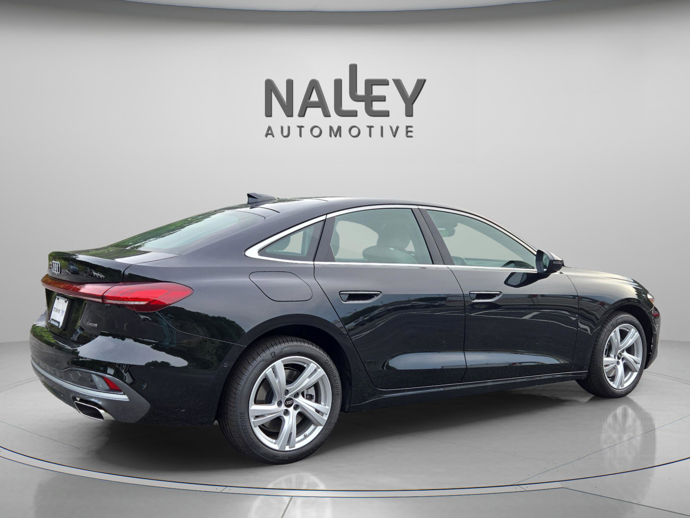 Used 2025 Audi A5 2.0T Premium w/ Convenience Package image 4