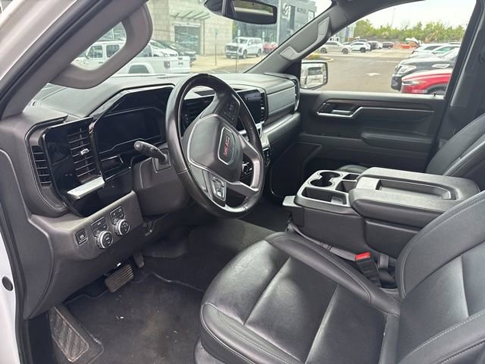 Used 2025 GMC Sierra 1500 SLT AWD/4WD image 7