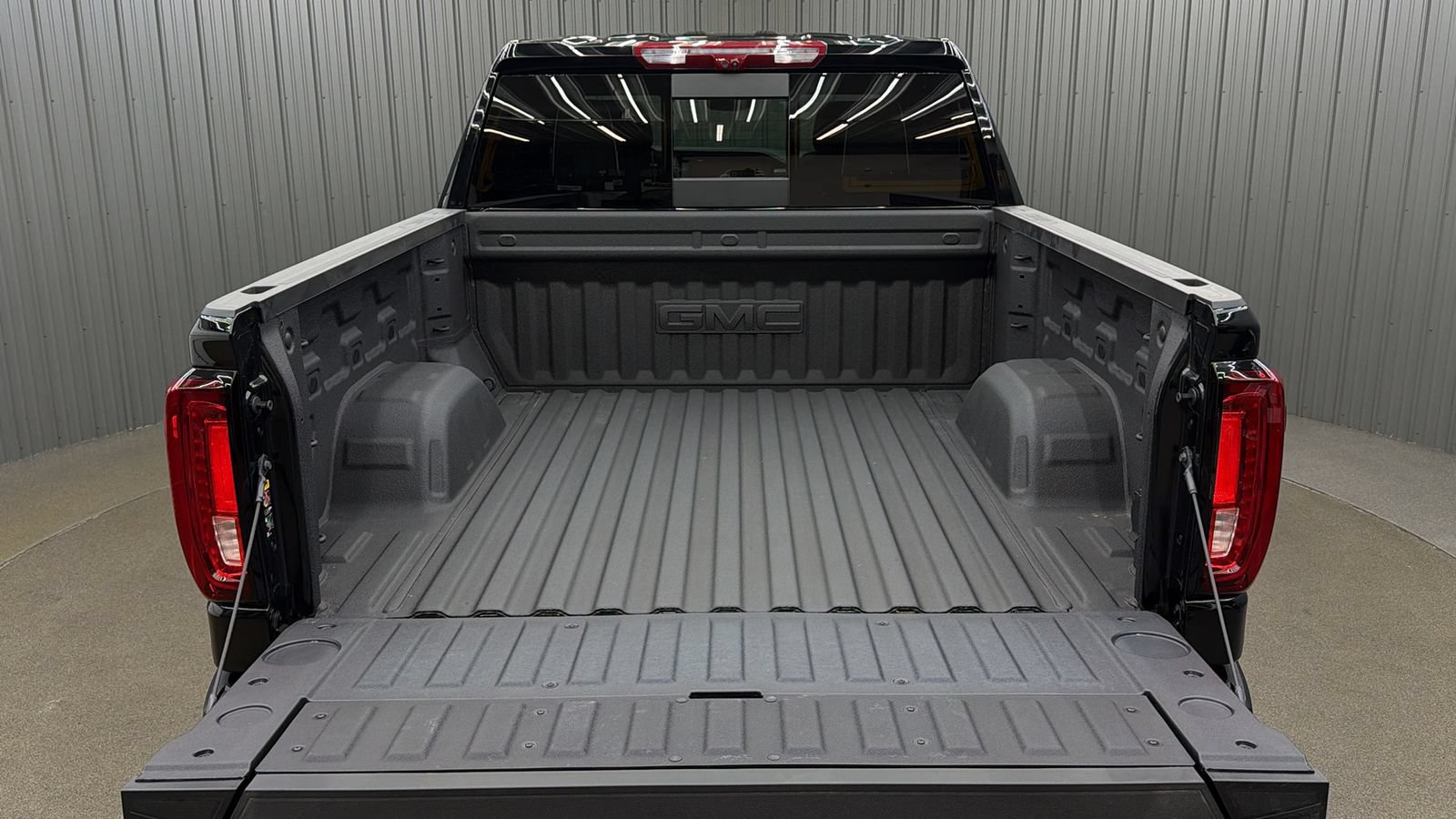 Used 2026 GMC Sierra 1500 Denali Ultimate AWD/4WD image 17