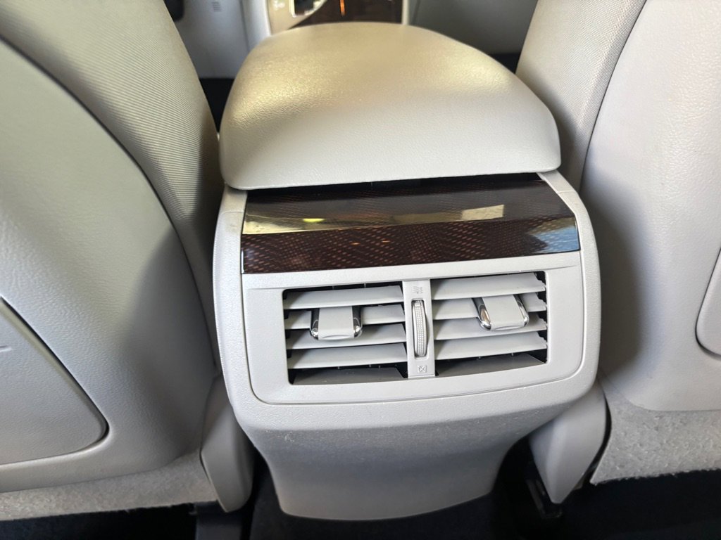 Used 2011 Toyota Venza FWD image 21