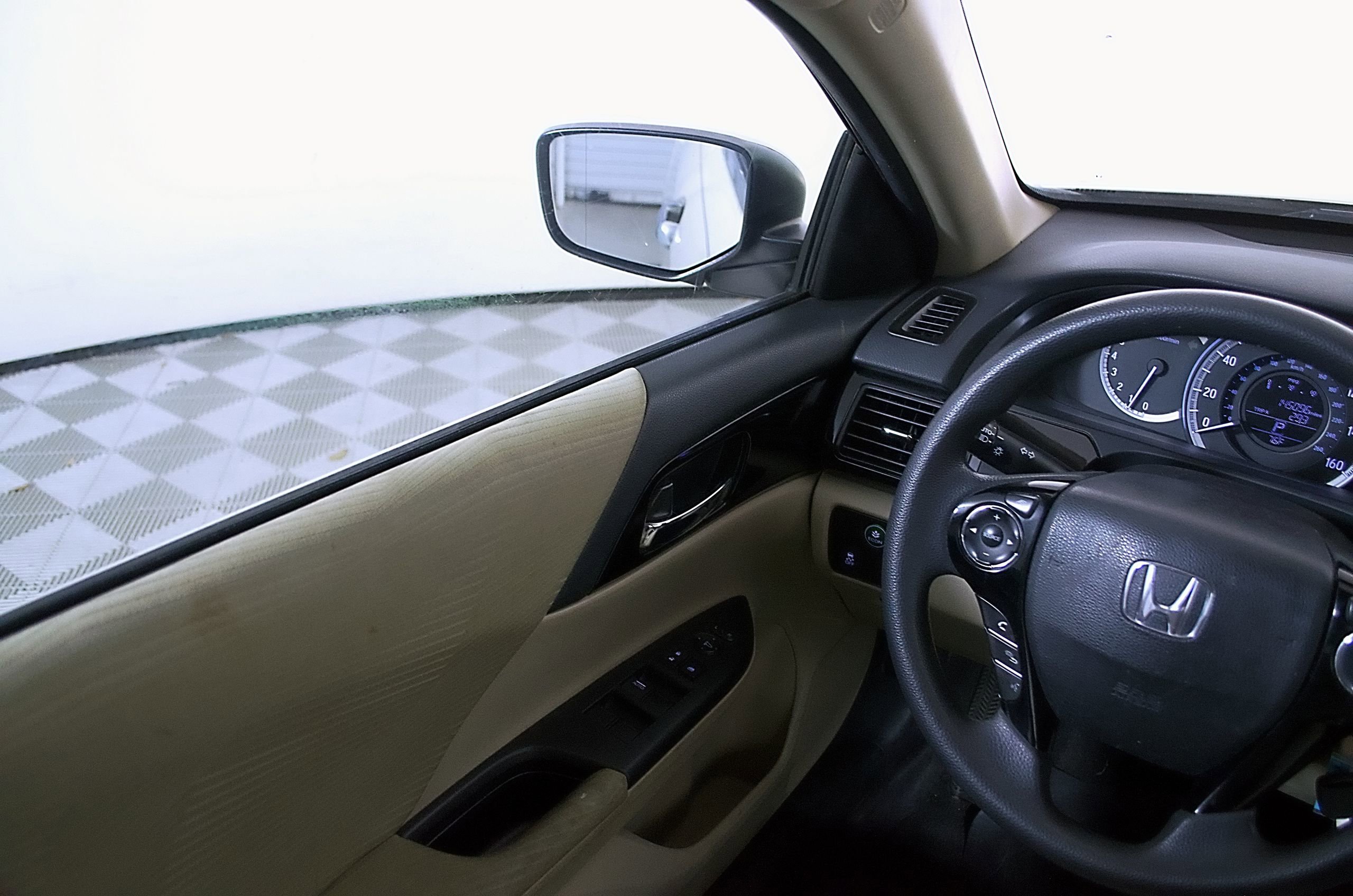 Used 2016 Honda Accord LX image 24