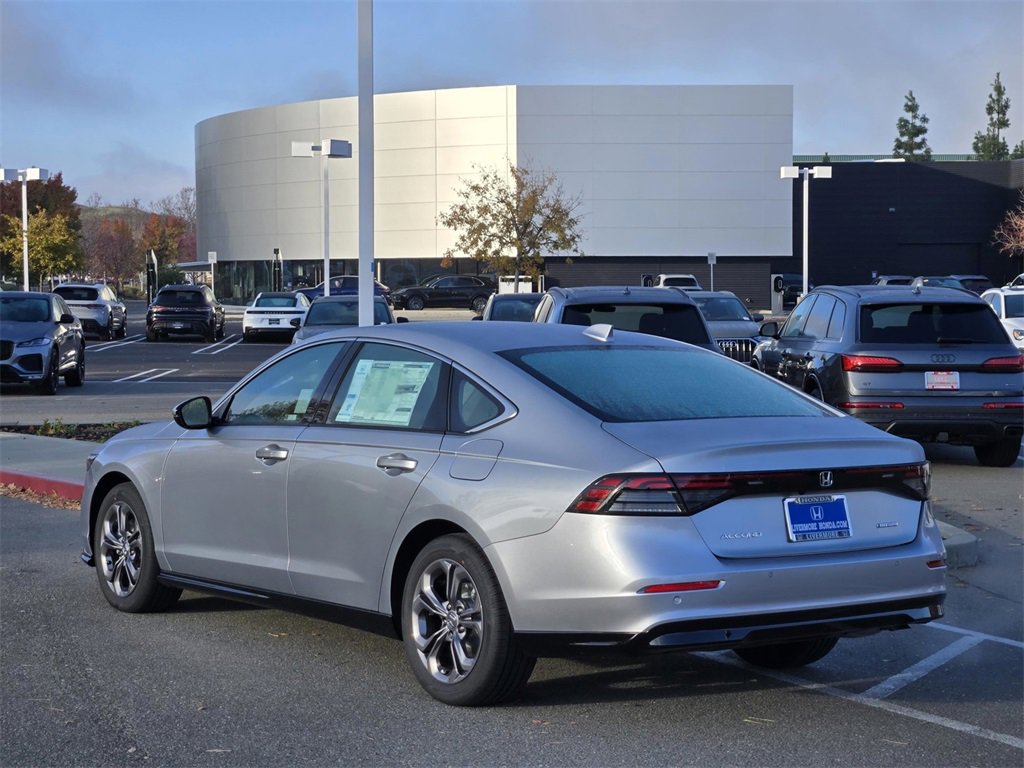 New 2025 Honda Accord EX-L image 6