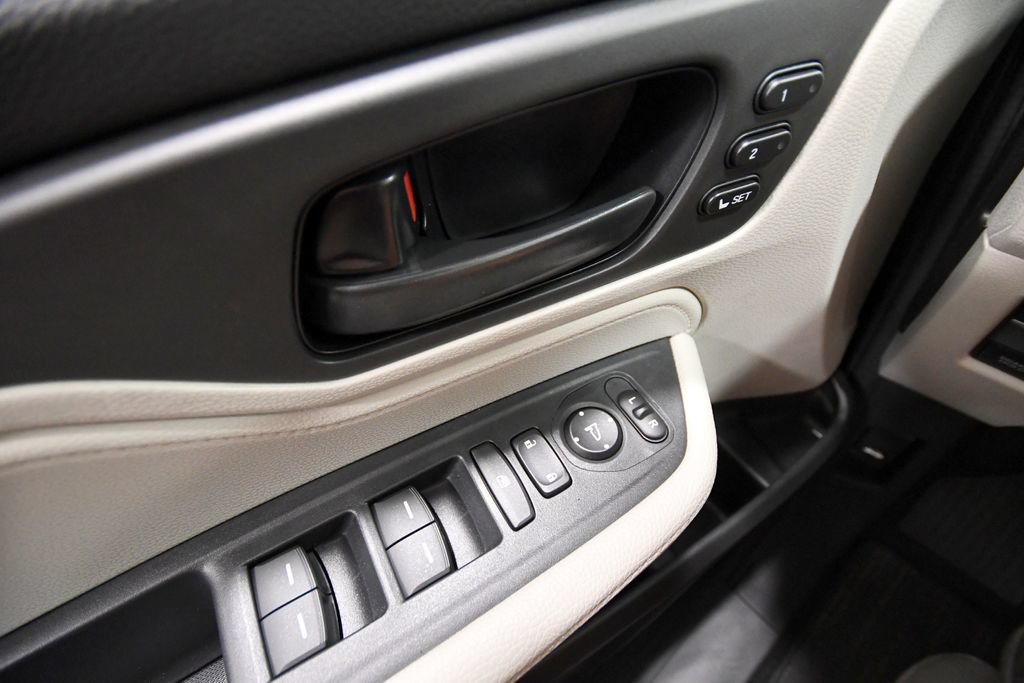 New 2027 Honda Odyssey EX-L image 17