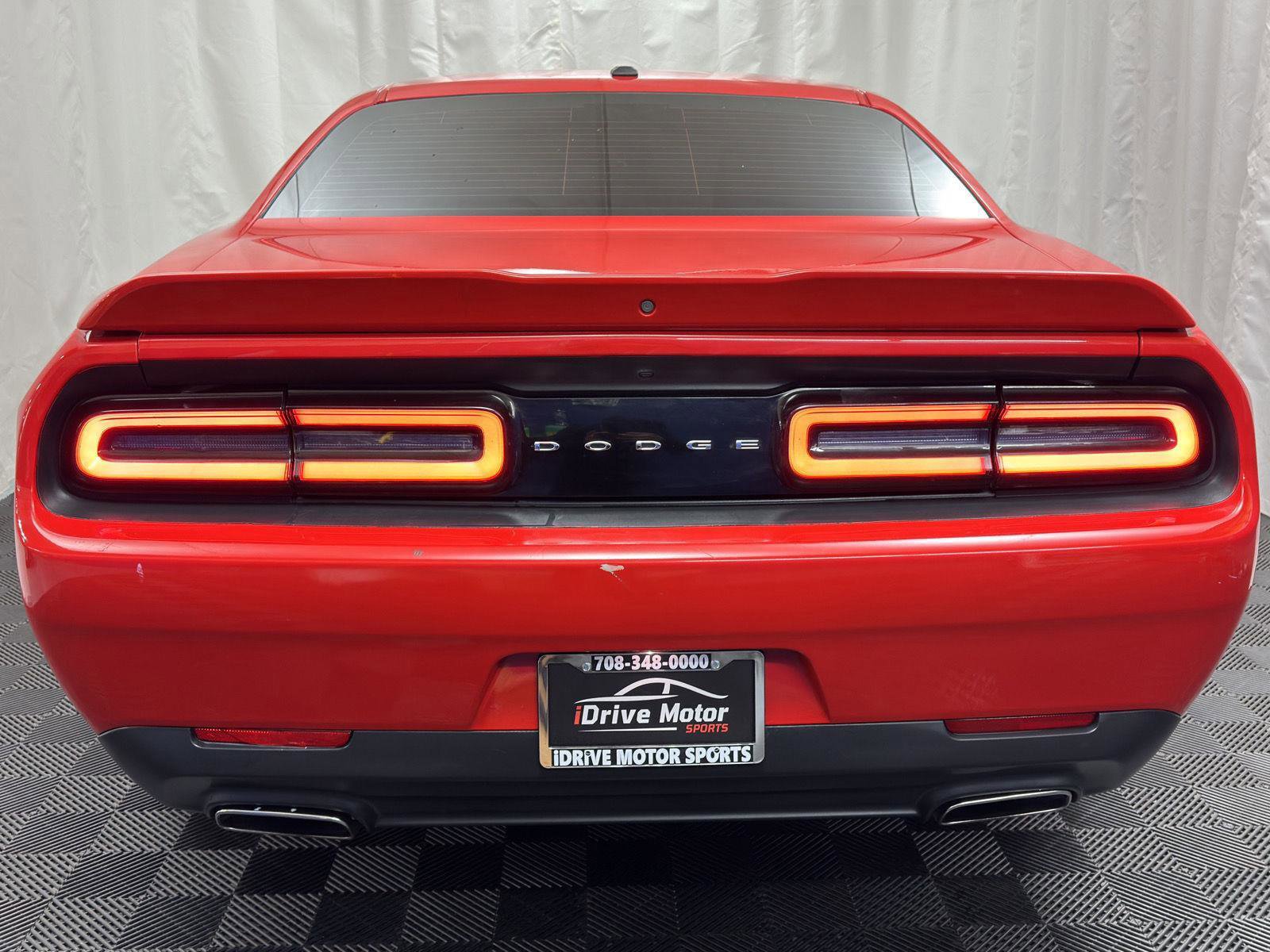 Used 2021 Dodge Challenger SXT image 12