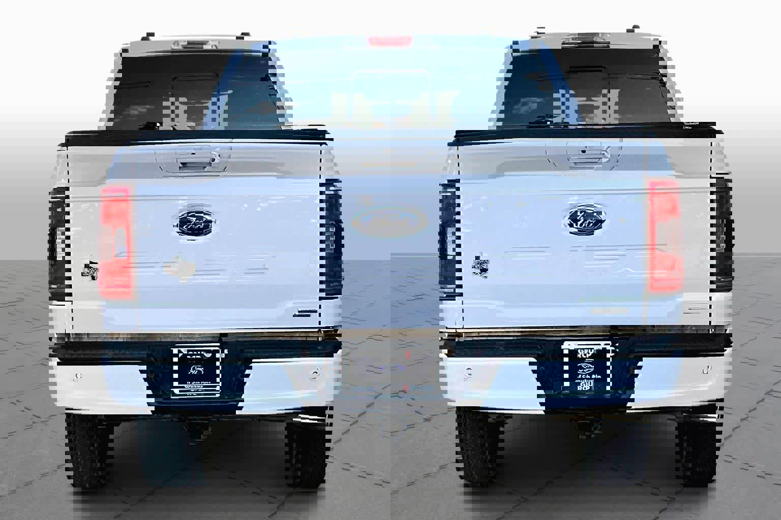 Used 2022 Ford F150 XLT w/ Equipment Group 302A High image 5