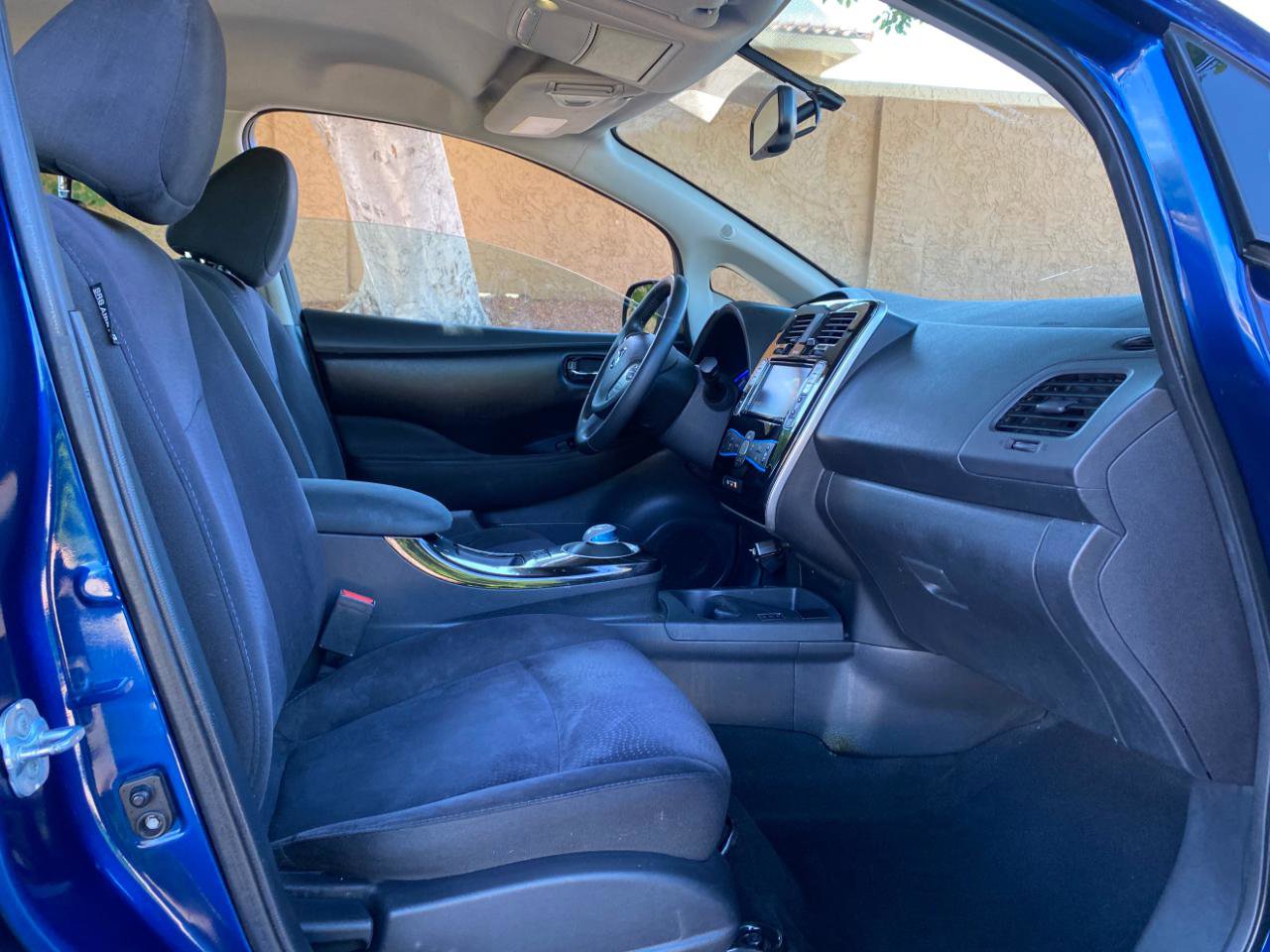 Used 2016 Nissan Leaf SV FWD image 53