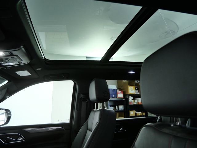 Used 2023 Chevrolet Suburban RST w/ Sport Performance Package AWD/4WD image 19