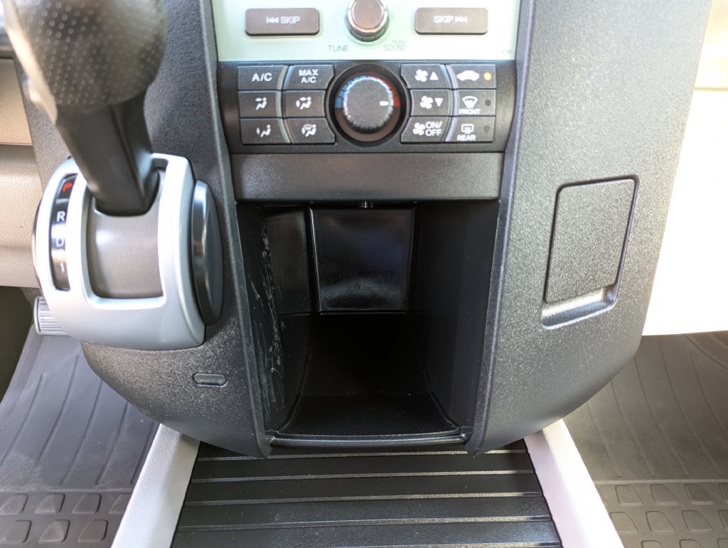 Used 2010 Honda Pilot LX image 23