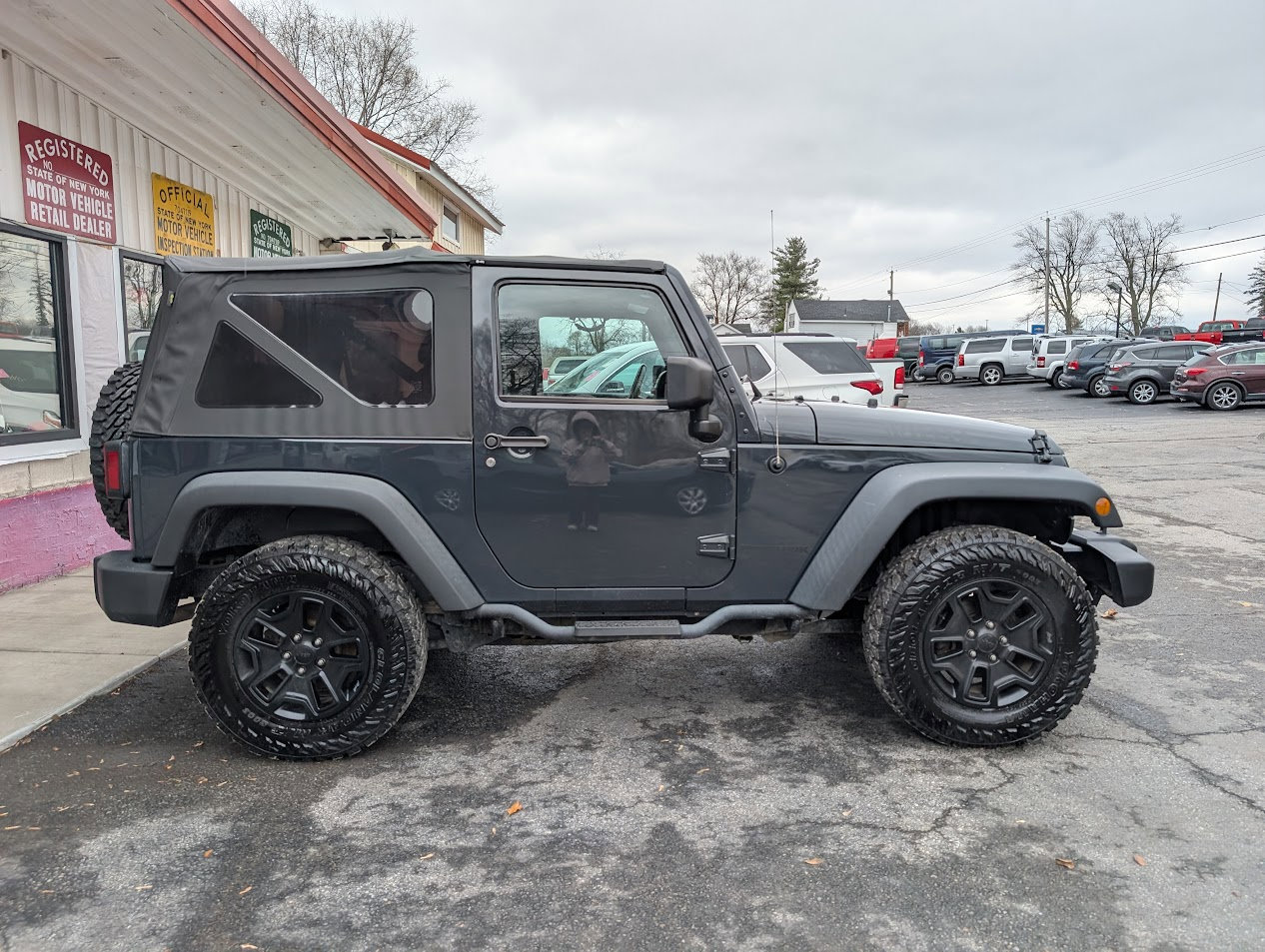 Used 2018 Jeep Wrangler Sport image 12