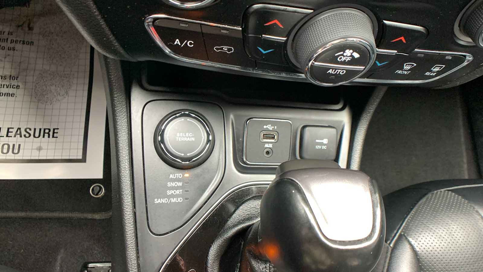 Used 2023 Jeep Cherokee Altitude Lux AWD/4WD image 17