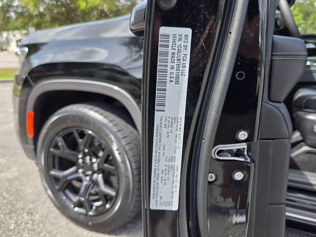 Used 2022 Jeep Wagoneer Series II RWD image 16
