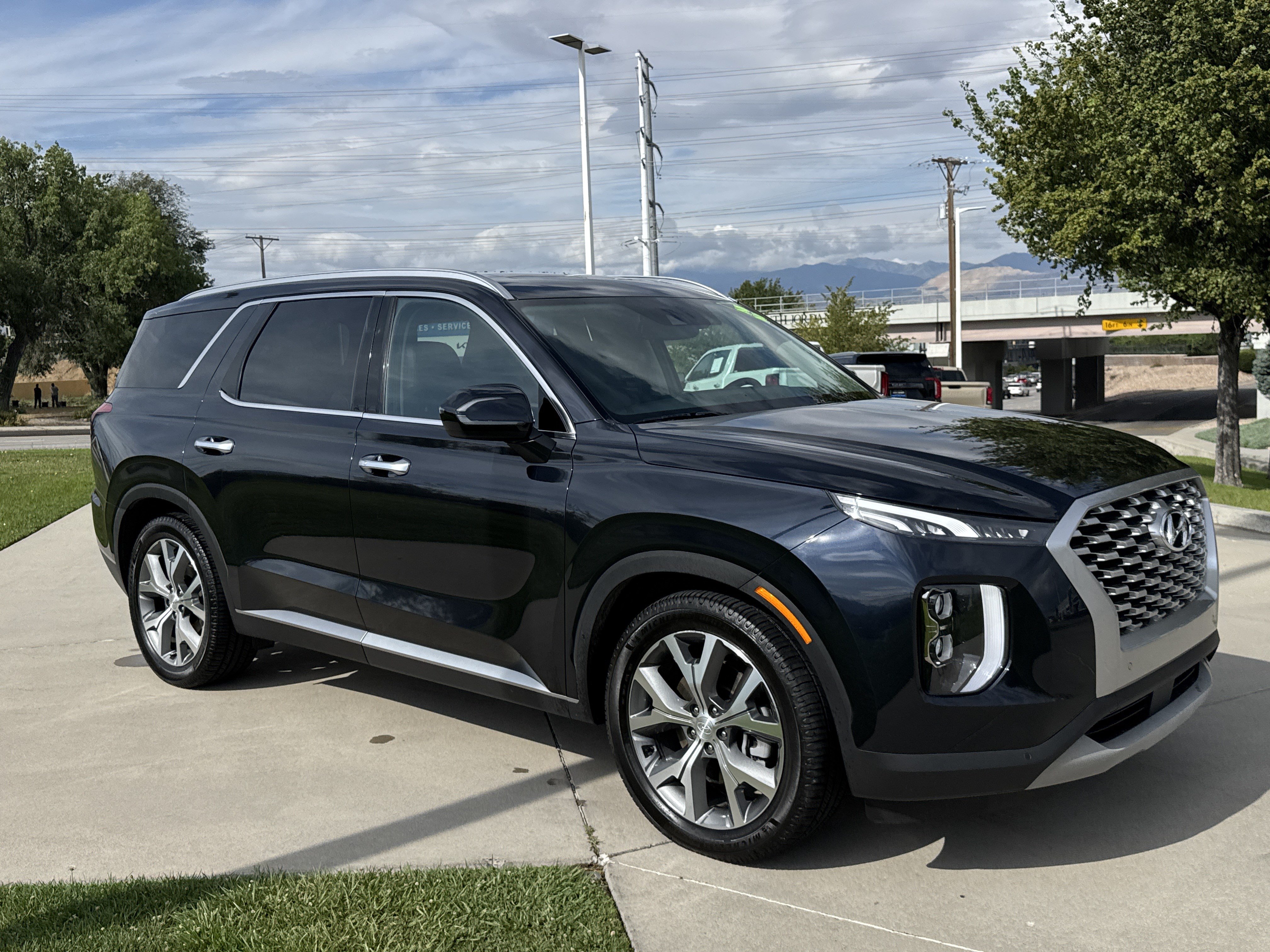 Used 2022 Hyundai Palisade SEL w/ Premium Package AWD/4WD image 7