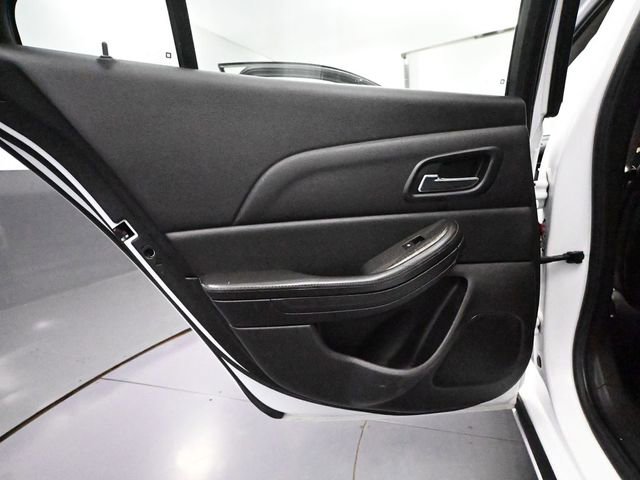 Used 2016 Chevrolet Malibu LT w/ Power Convenience Package FWD image 33