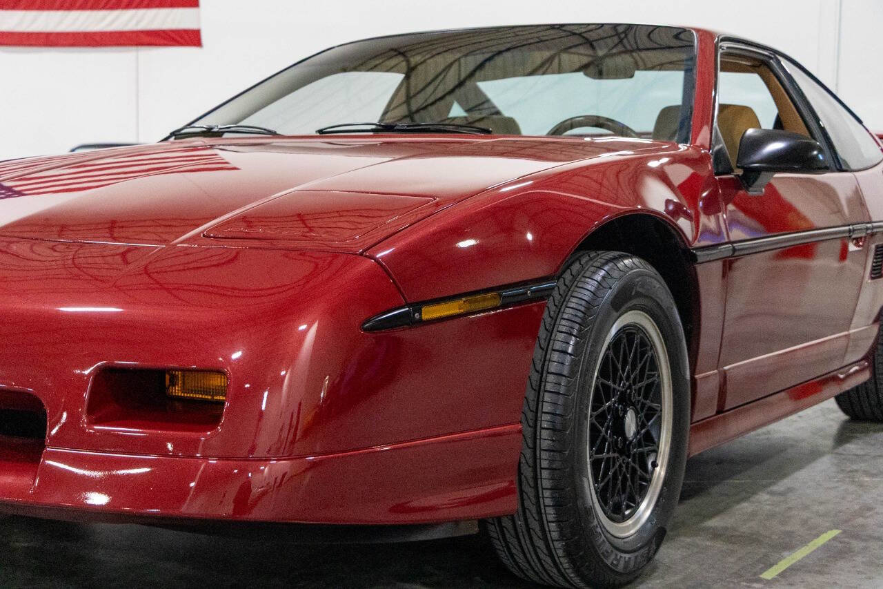 Used 1988 Pontiac Fiero GT image 26