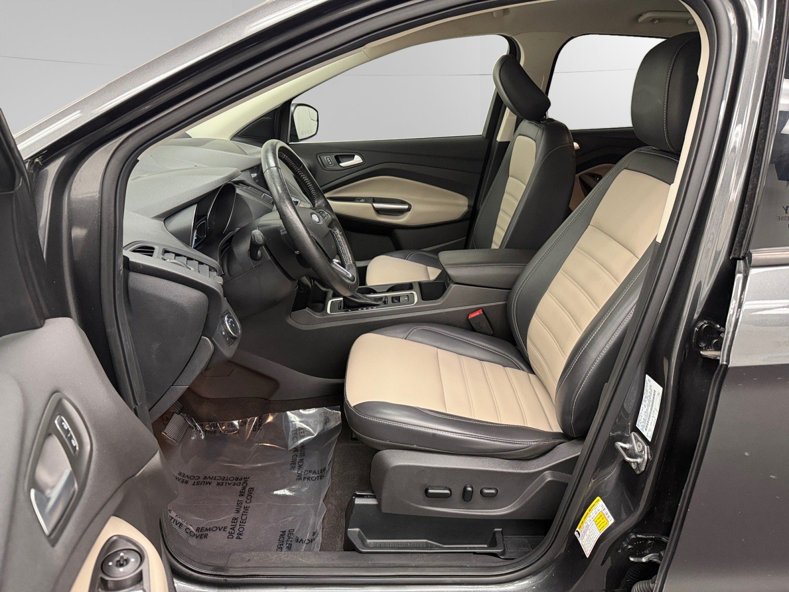 Used 2019 Ford Escape SEL AWD/4WD image 9