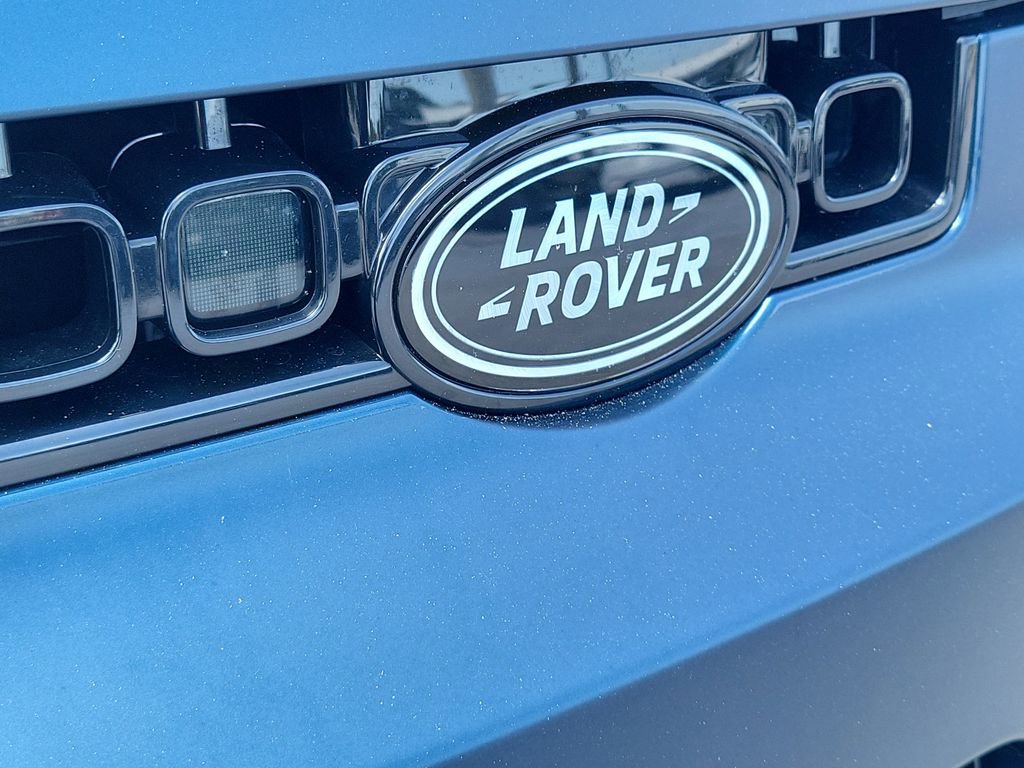 Certified 2026 Land Rover Defender 110 OCTA AWD/4WD image 10