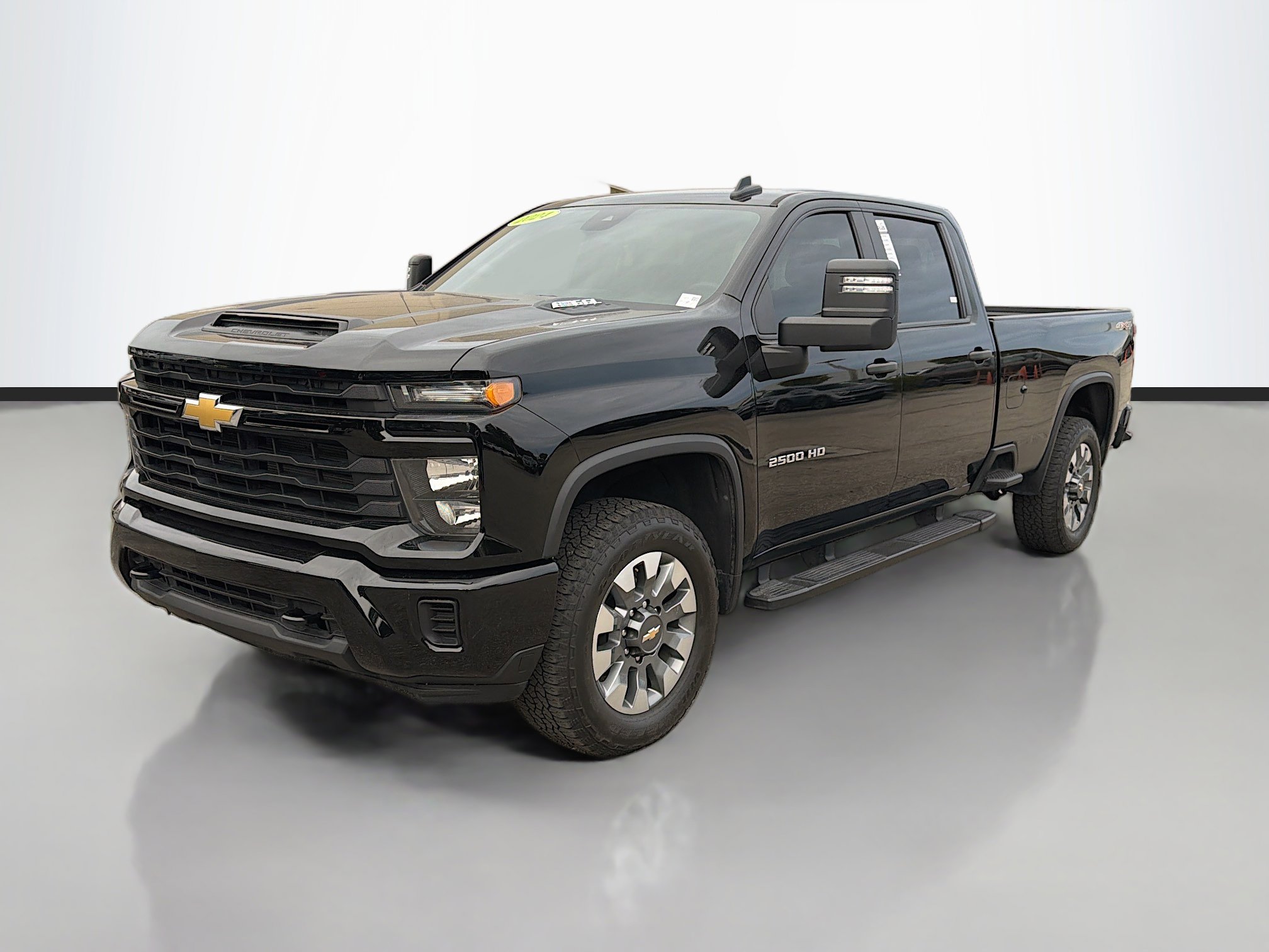 Used 2024 Chevrolet Silverado 2500 Custom w/ Custom Value Package image 7