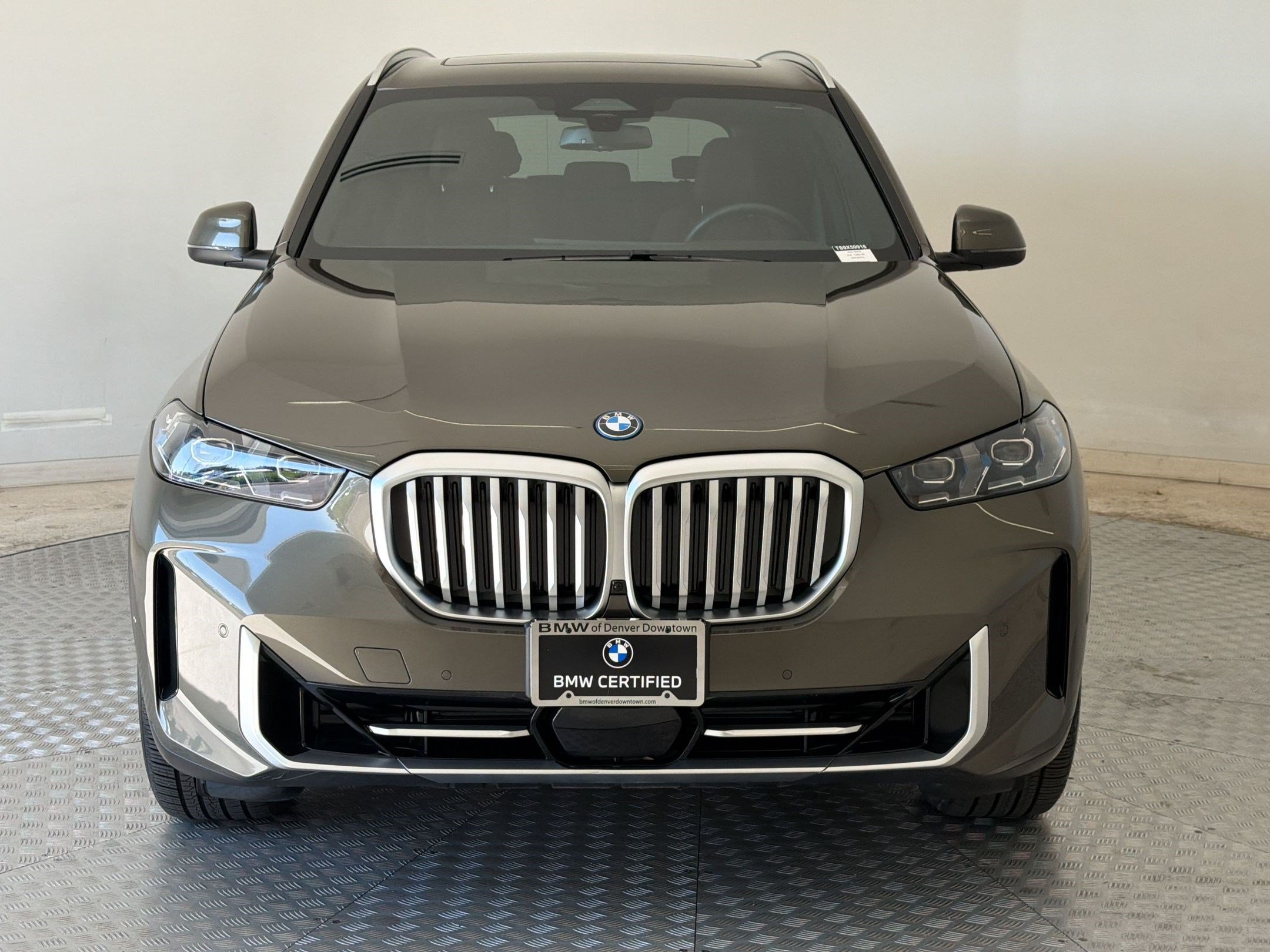 Used 2025 BMW X5 xDrive50e AWD/4WD image 6