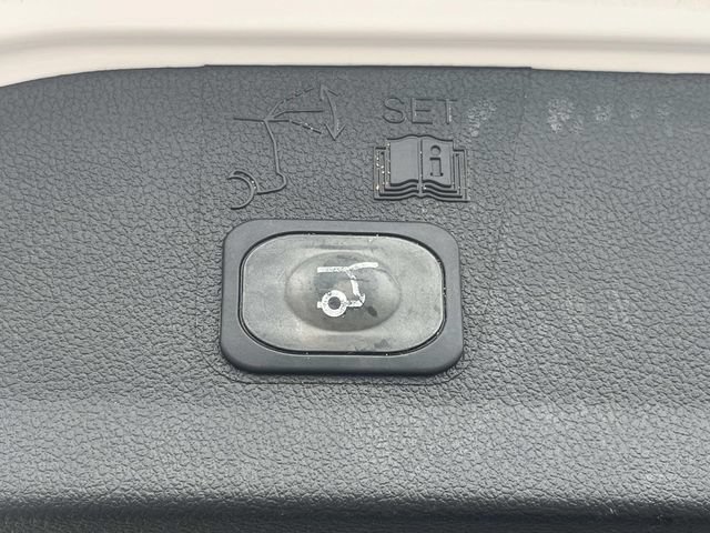 Used 2016 Ford Escape Titanium w/ Equipment Group 301A FWD image 13
