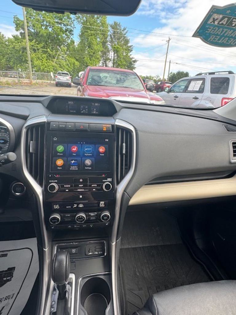 Used 2020 Subaru Ascent Limited w/ Technology Package AWD/4WD image 9