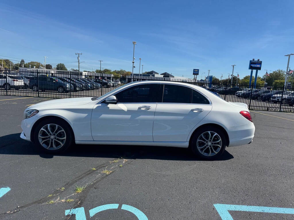 Used 2017 Mercedes-Benz C 300 4MATIC Sedan w/ Premium 1 Package image 31