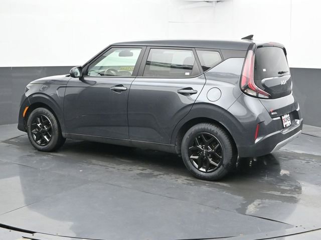 Used 2025 Kia Soul LX w/ LX Technology Package FWD image 6