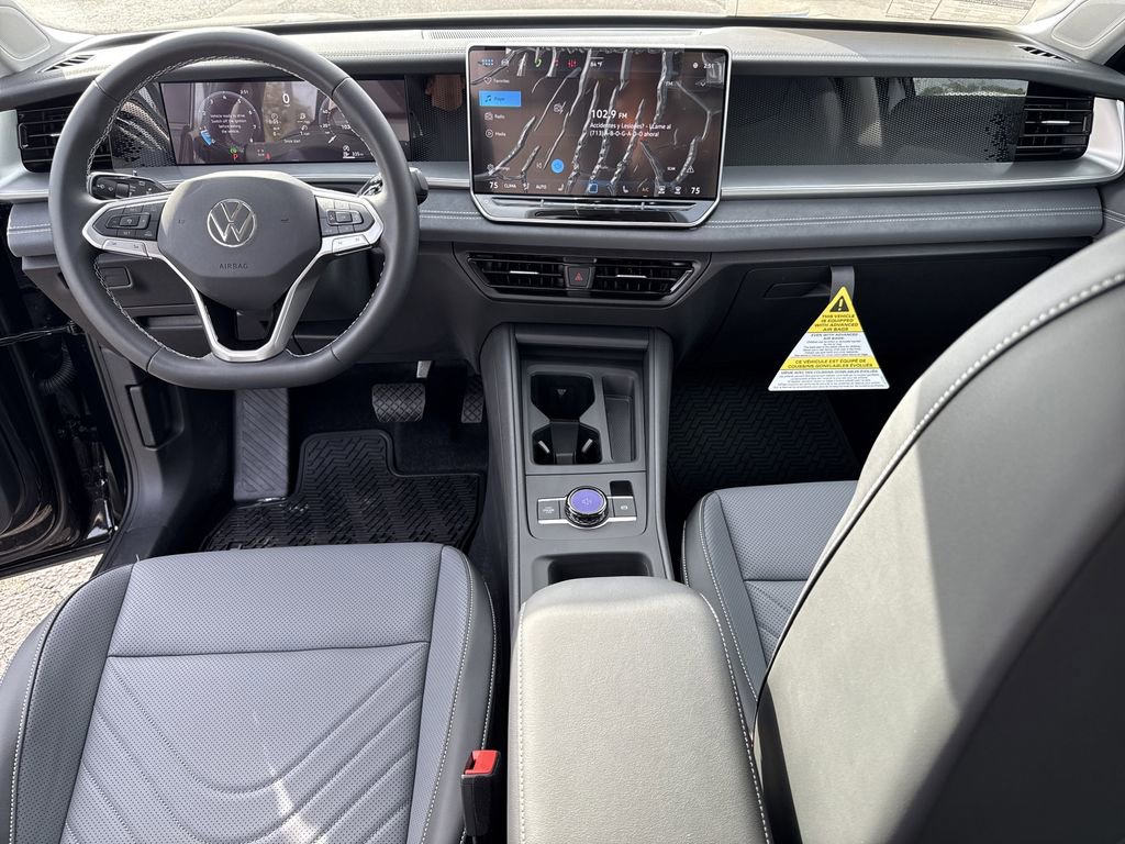 New 2026 Volkswagen Tiguan SE FWD image 26