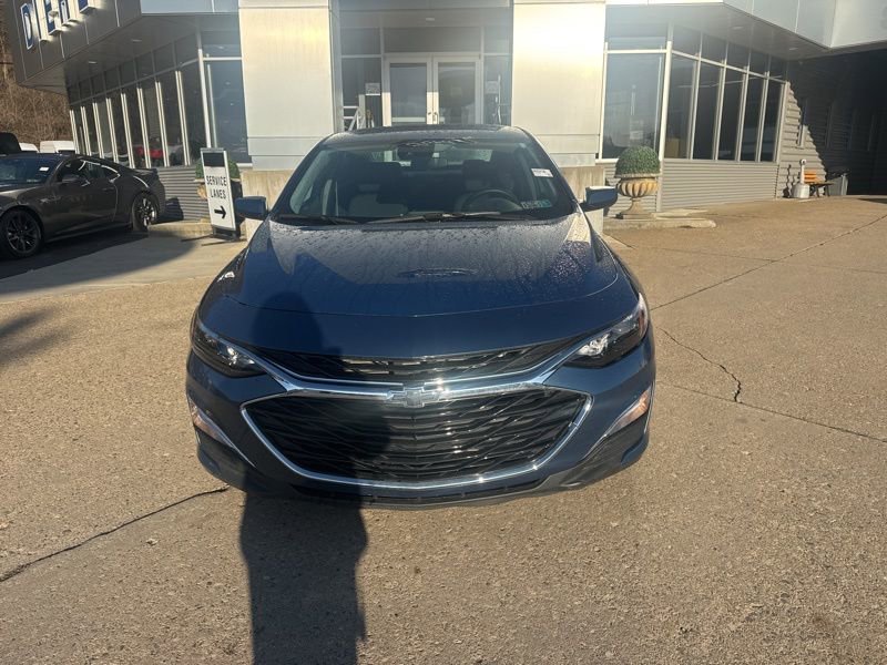 Used 2024 Chevrolet Malibu RS video 2