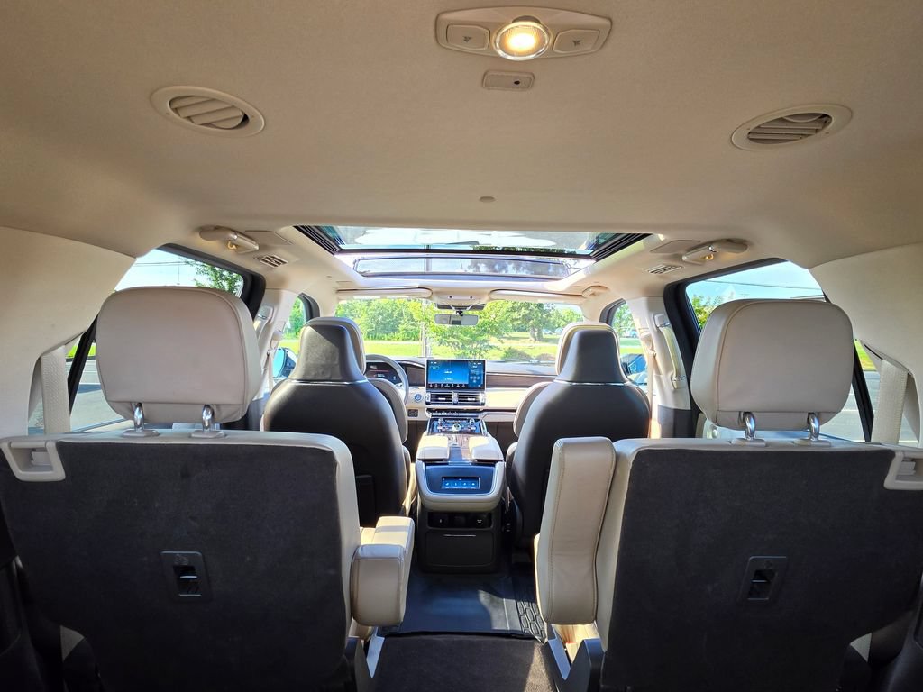 Used 2022 Lincoln Navigator Reserve AWD/4WD image 41