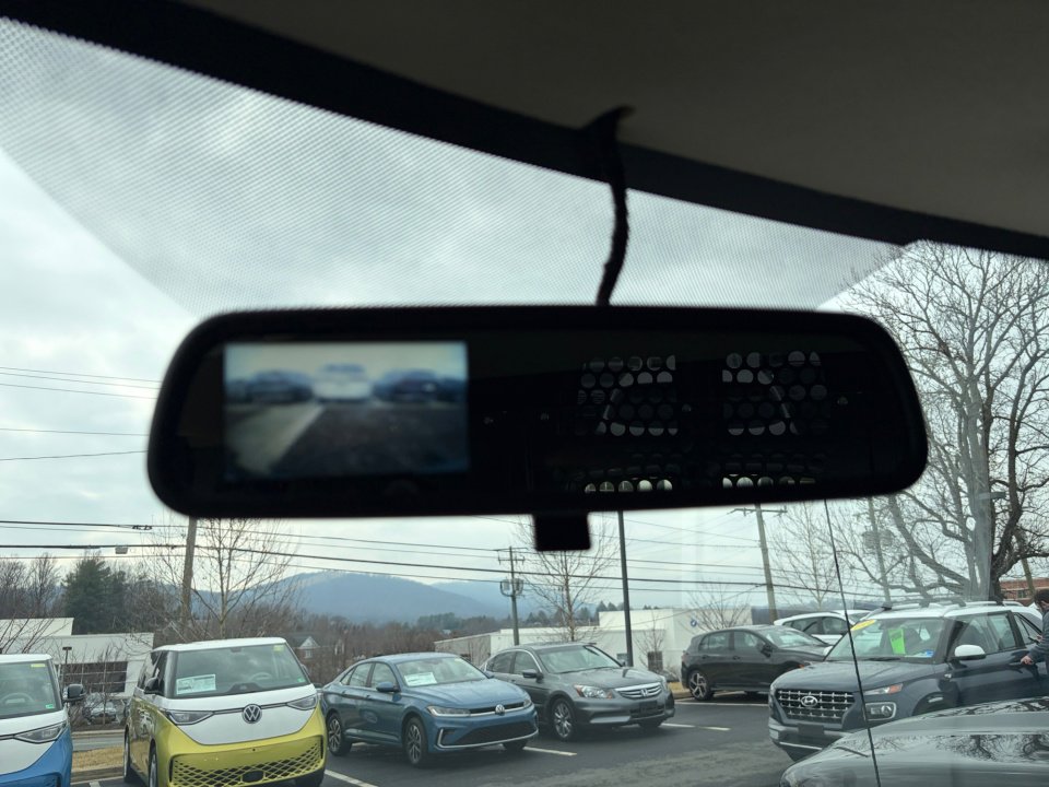 Used 2024 GMC Savana 2500 w/ Driver Convenience Package image 23