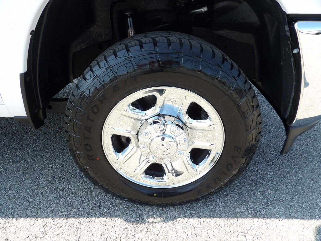 Used 2022 RAM 3500 Tradesman w/ Chrome Appearance Group AWD/4WD image 65