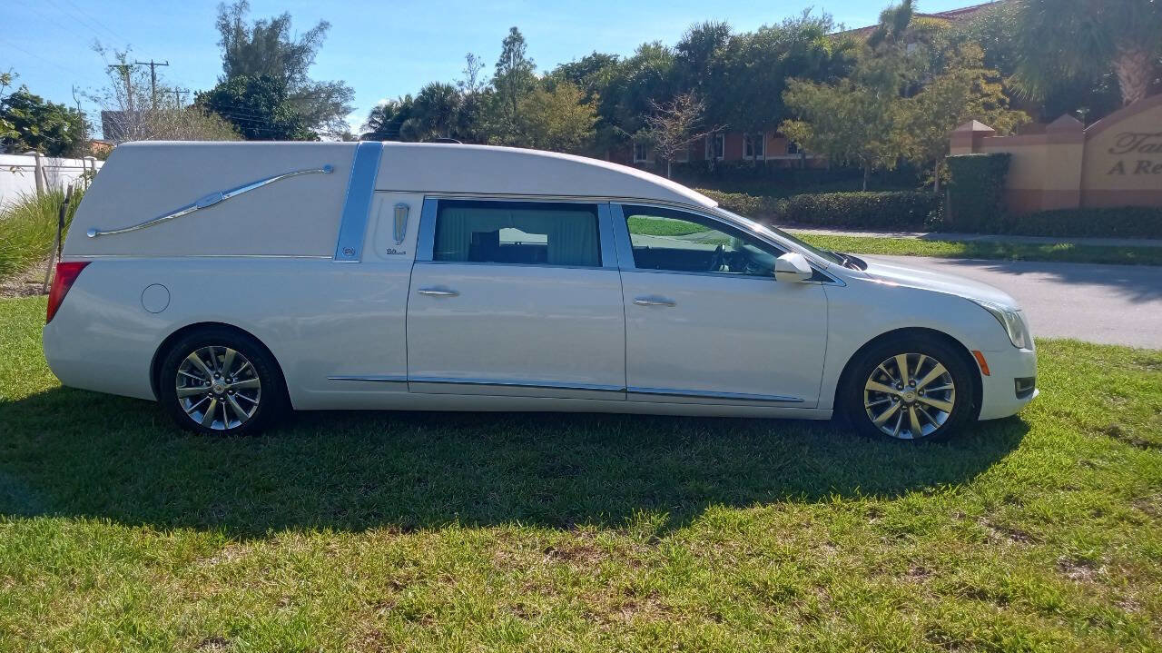 Used 2015 Cadillac XTS Hearse image 5