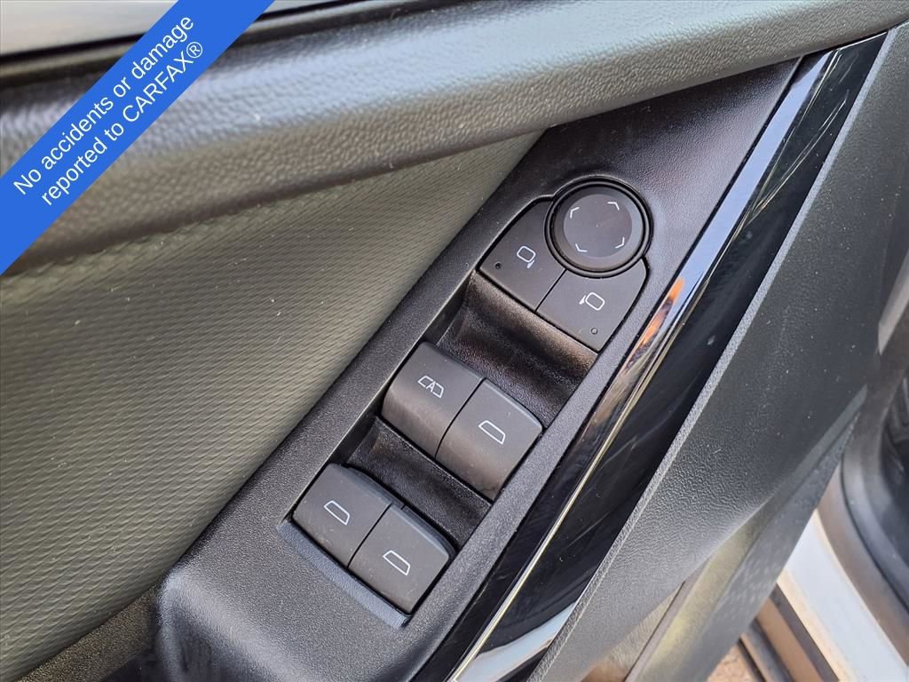 Used 2025 Chevrolet Equinox LT image 15