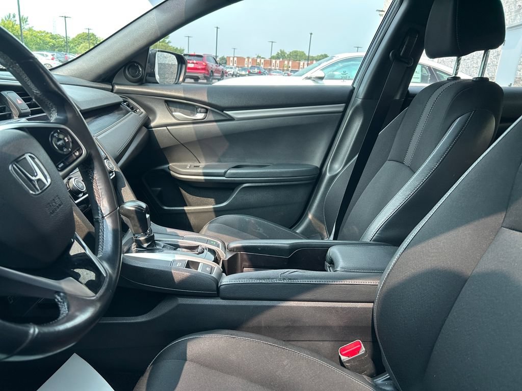 Used 2019 Honda Civic Sport image 28