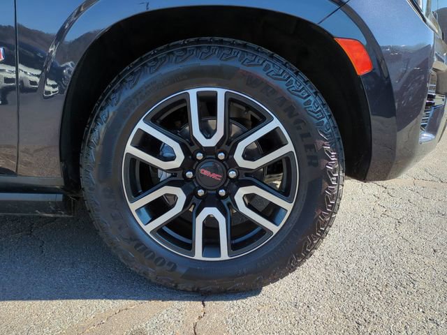 Used 2024 GMC Yukon XL AT4 w/ AT4 Premium Plus Package image 12