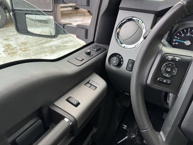 Used 2015 Ford F250 Lariat w/ Chrome Package image 29