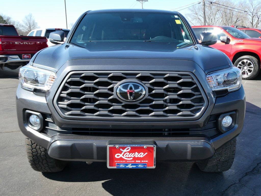 Used 2022 Toyota Tacoma TRD Off-Road w/ Technology Package image 9