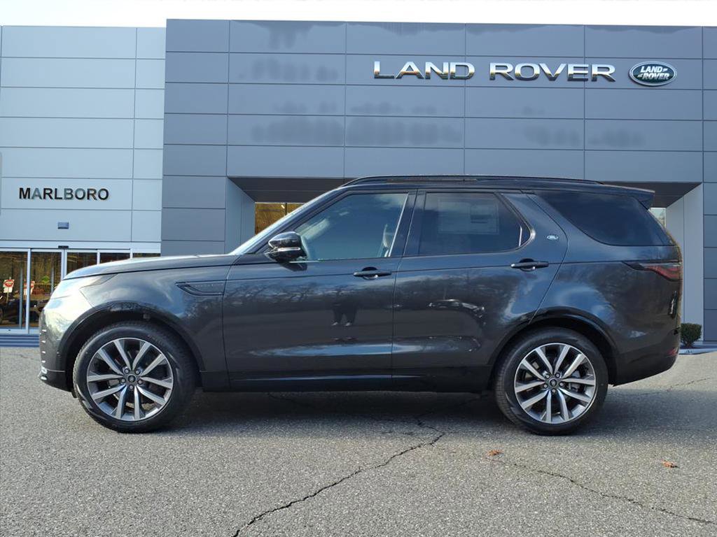 New 2026 Land Rover Discovery Limited Edition image 6