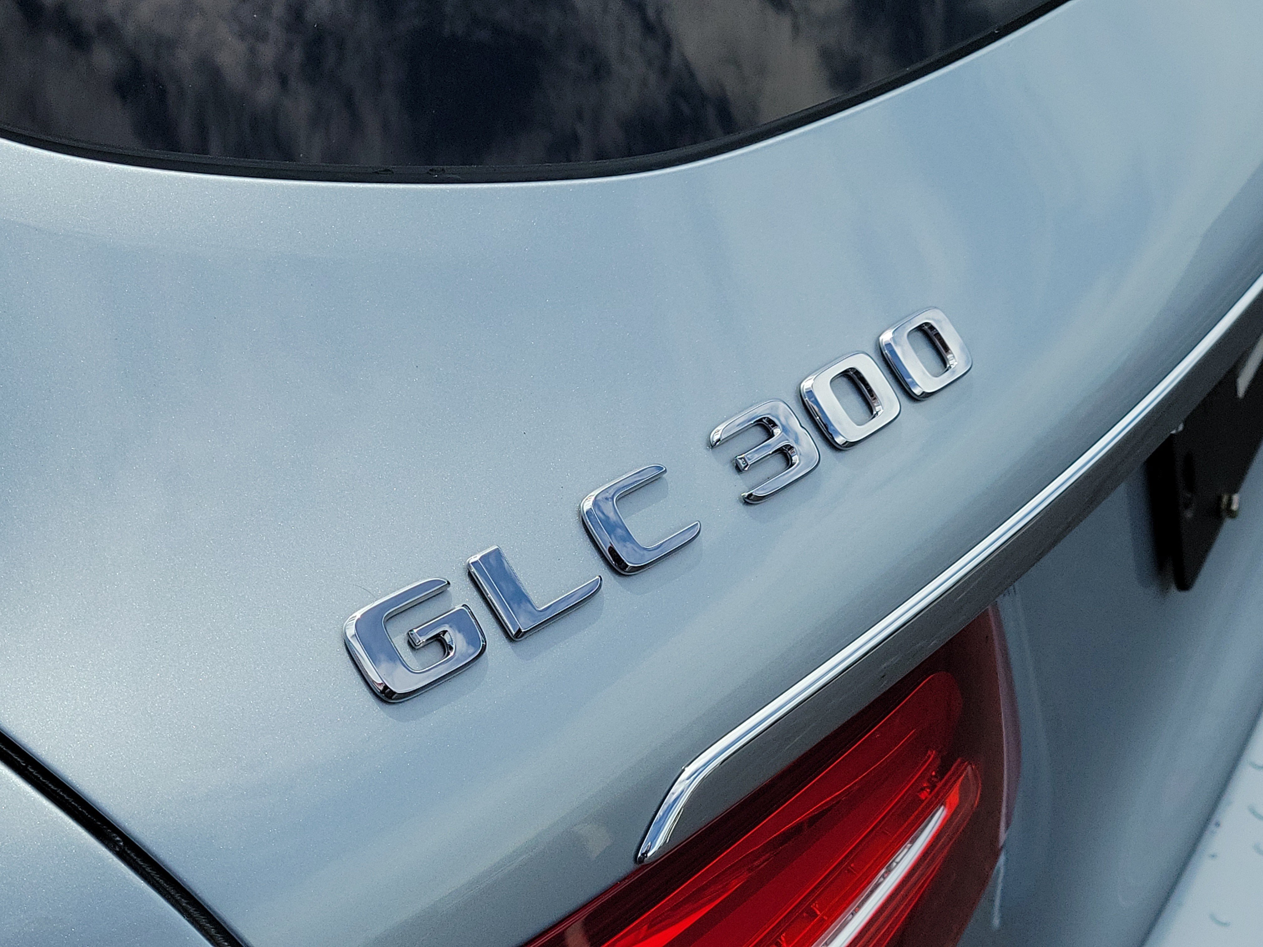 Used 2018 Mercedes-Benz GLC 300 image 5