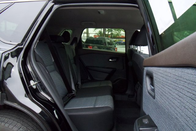 Used 2023 Nissan Rogue SV AWD/4WD image 31