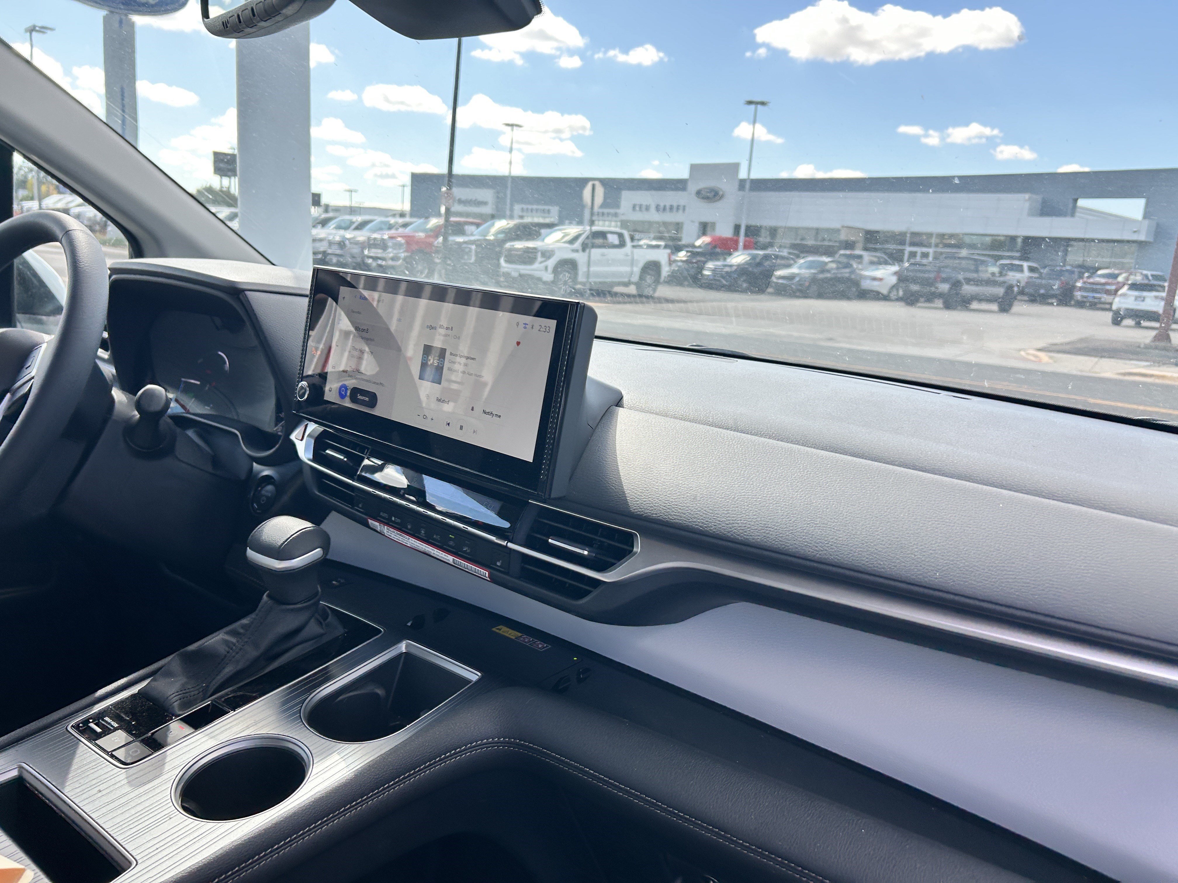 Certified 2026 Toyota Sienna XLE AWD/4WD image 14