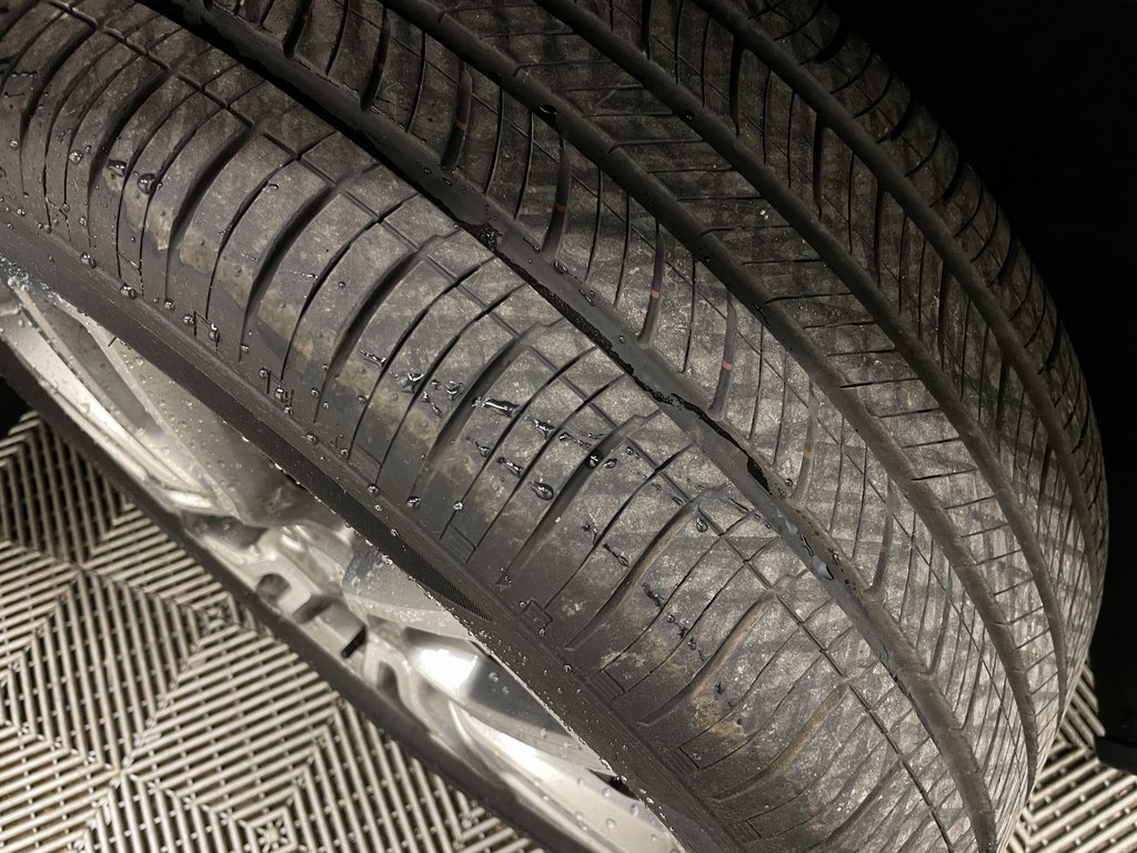 Certified 2024 GMC Terrain Denali w/ Denali Premium Package image 54