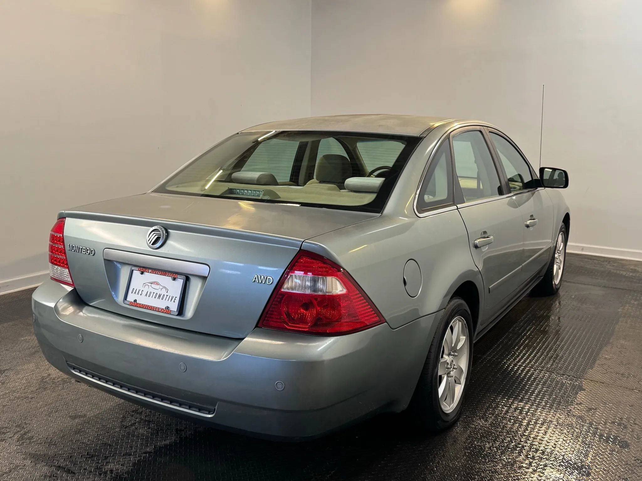 Used 2005 Mercury Montego Luxury image 4