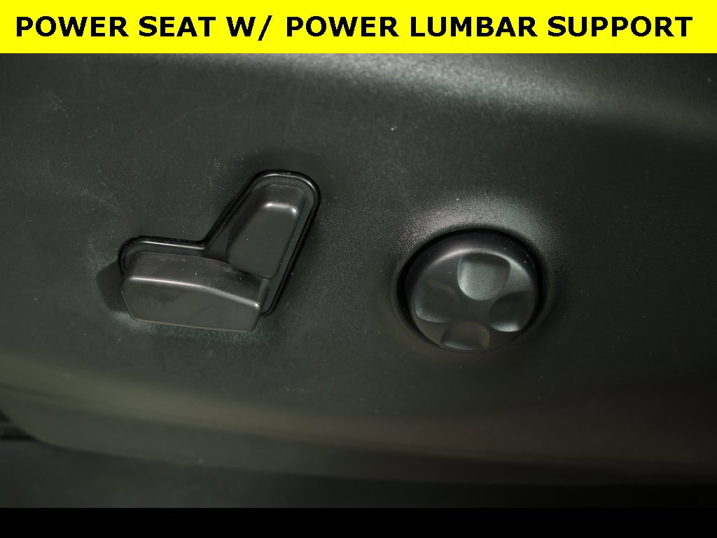 Used 2022 Chrysler Pacifica Touring-L image 5