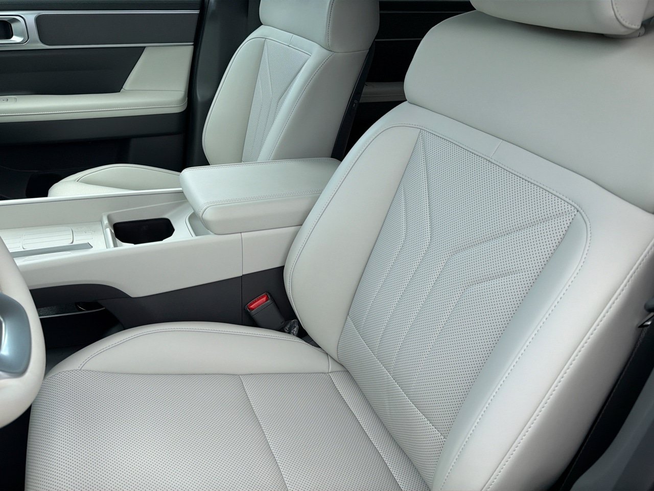 Certified 2026 Hyundai Santa Fe SEL AWD/4WD image 18