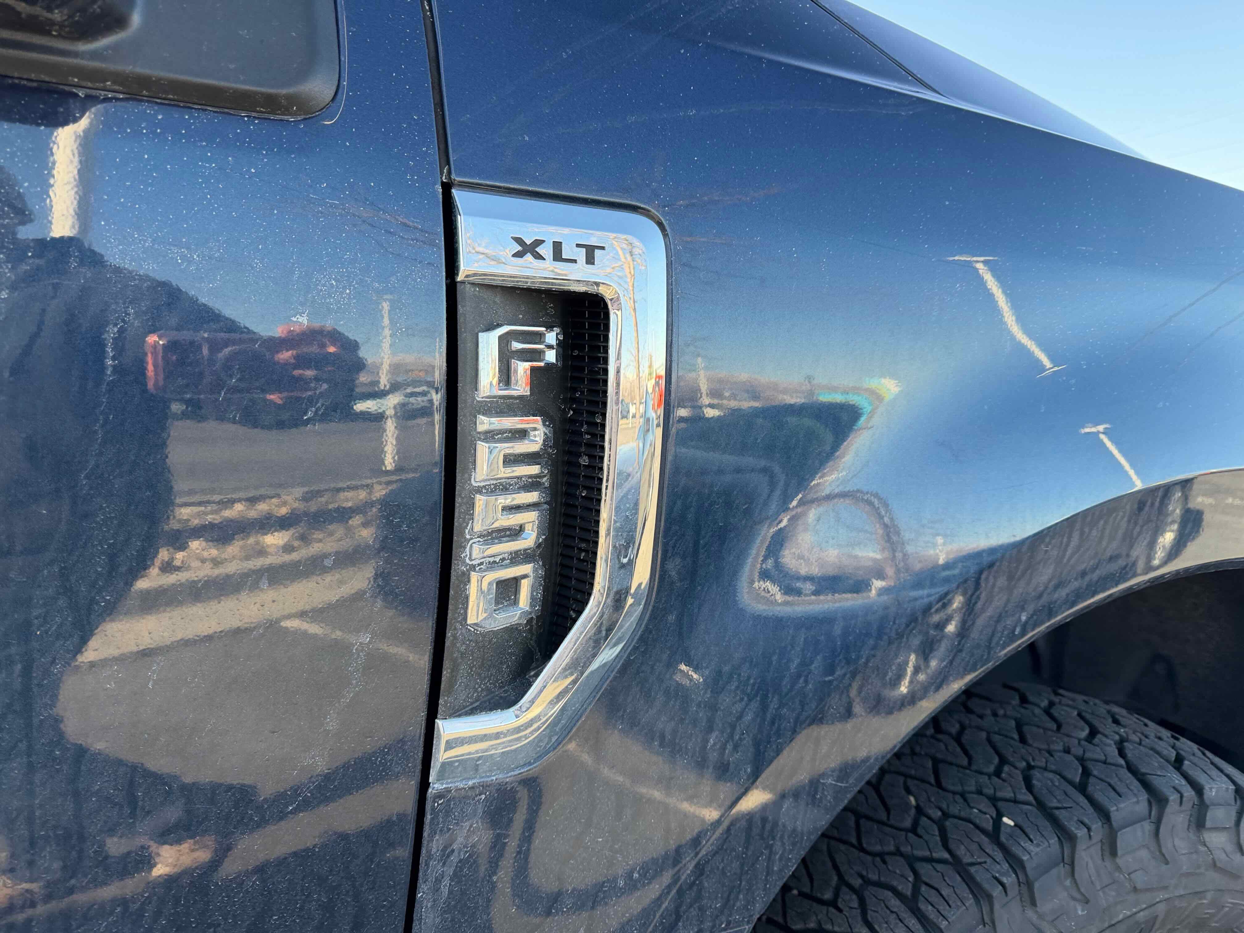 Used 2020 Ford F250 XLT w/ XLT Premium Package image 6