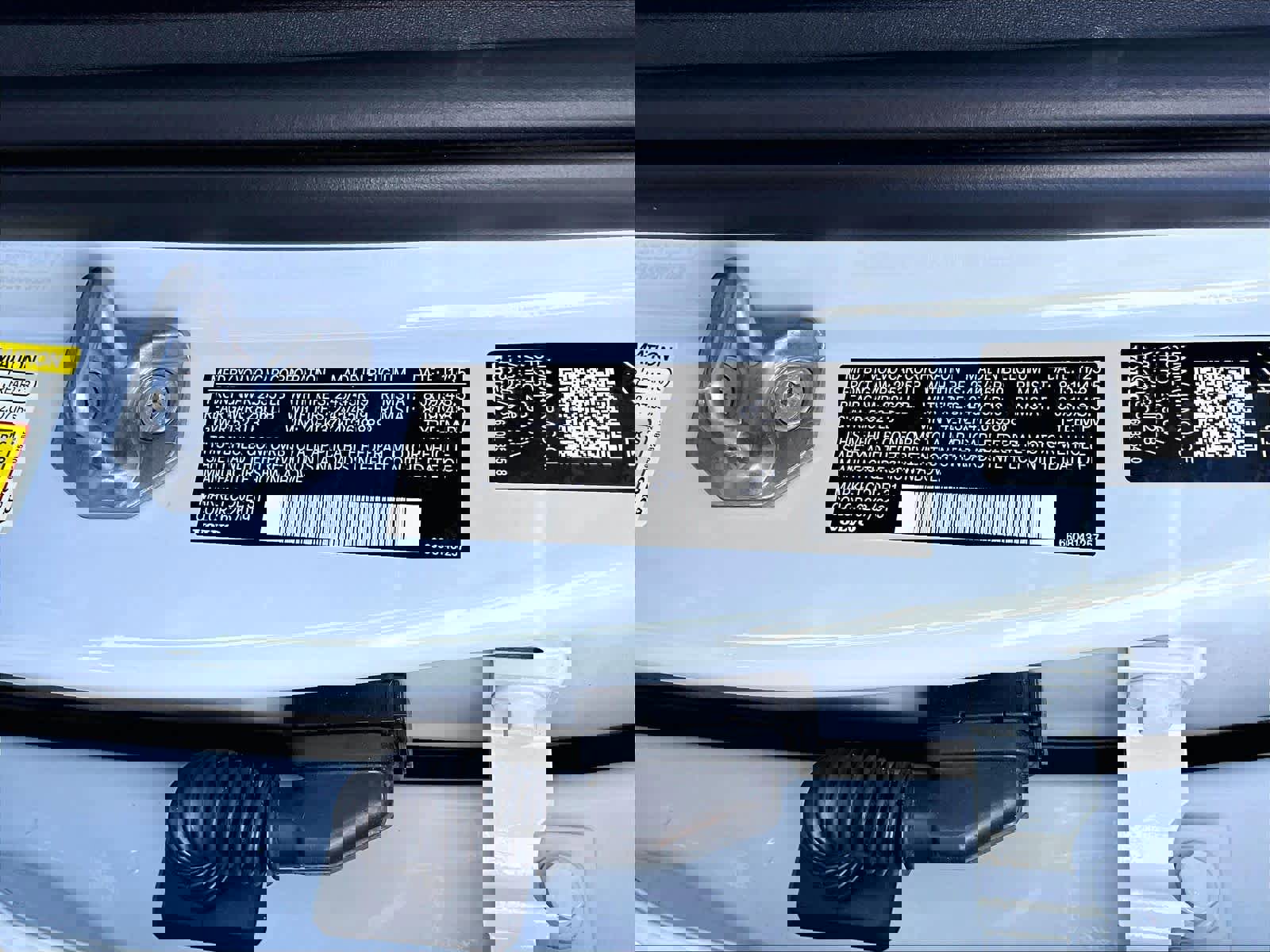 New 2026 Volvo EX30 Plus w/ Protection Package Premier image 36