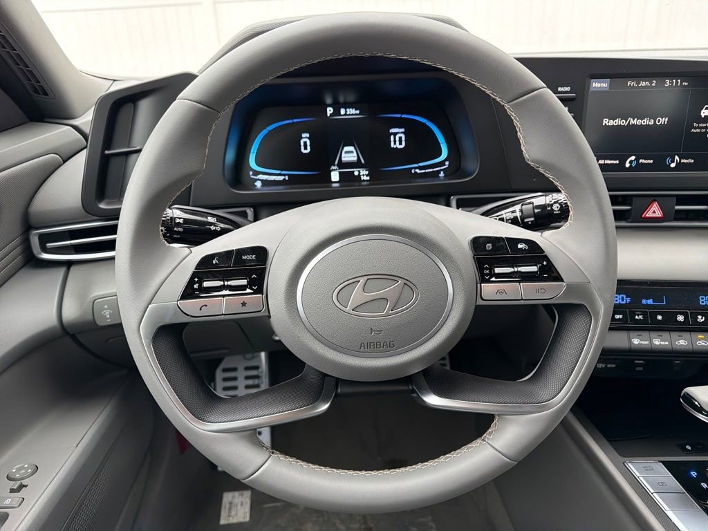 Used 2026 Hyundai Elantra Sport image 16
