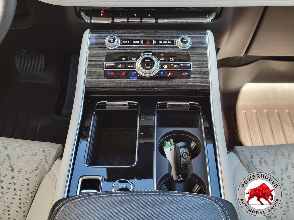Used 2022 Lincoln Aviator Black Label w/ Dynamic Handling Package AWD/4WD image 25